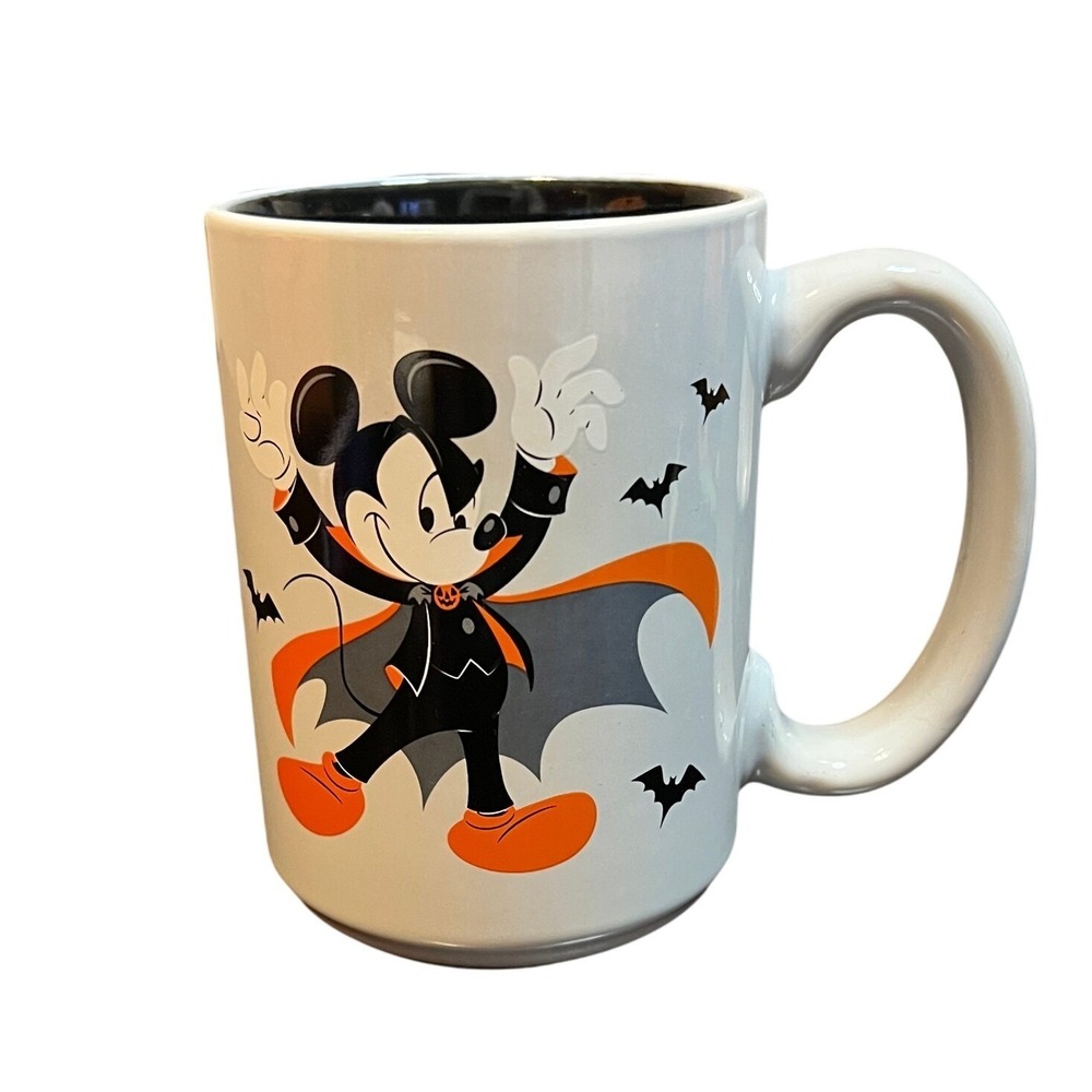 Halloween Disney Mickey Mouse Trick or Treat Tea Coffee Mug 15oz